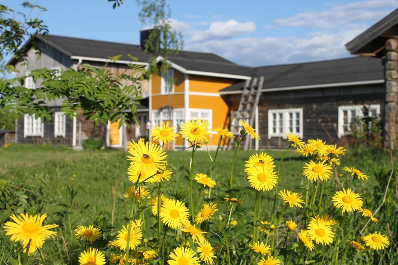 Elves Village Hotel Köngäs Extérieur photo