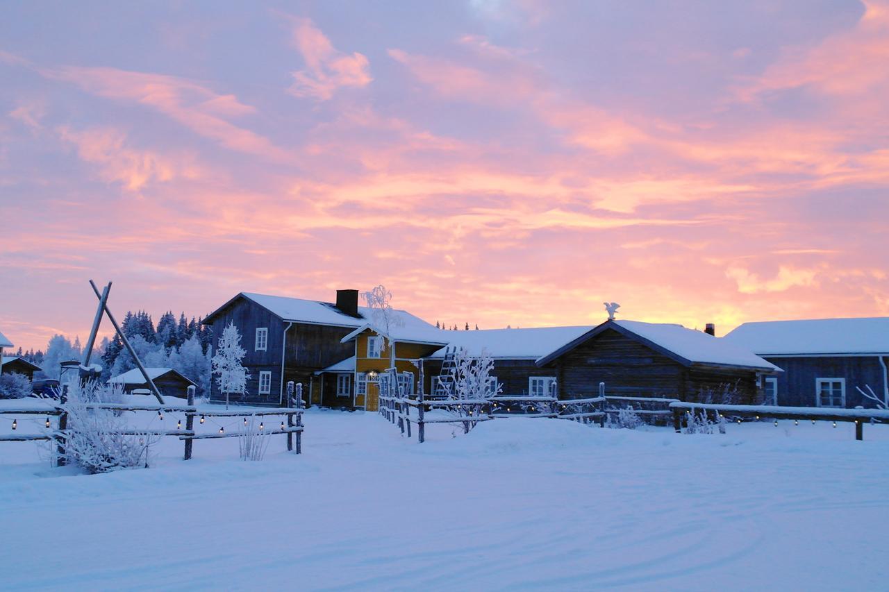 Elves Village Hotel Köngäs Extérieur photo