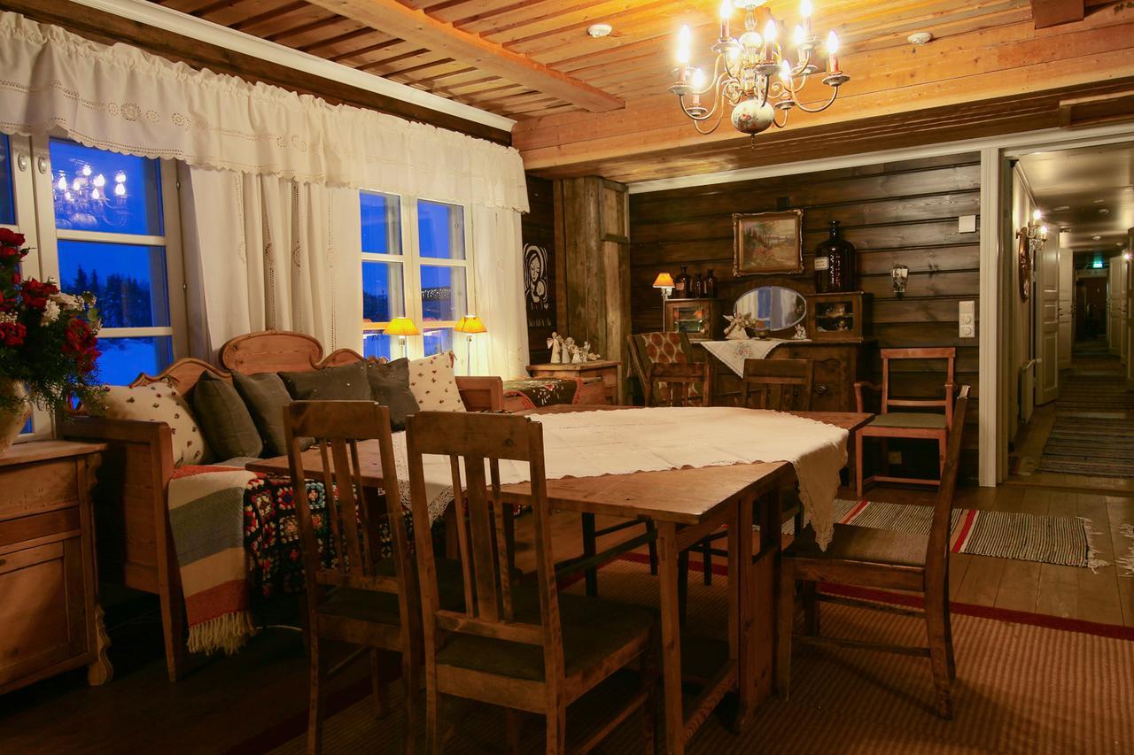Elves Village Hotel Köngäs Extérieur photo