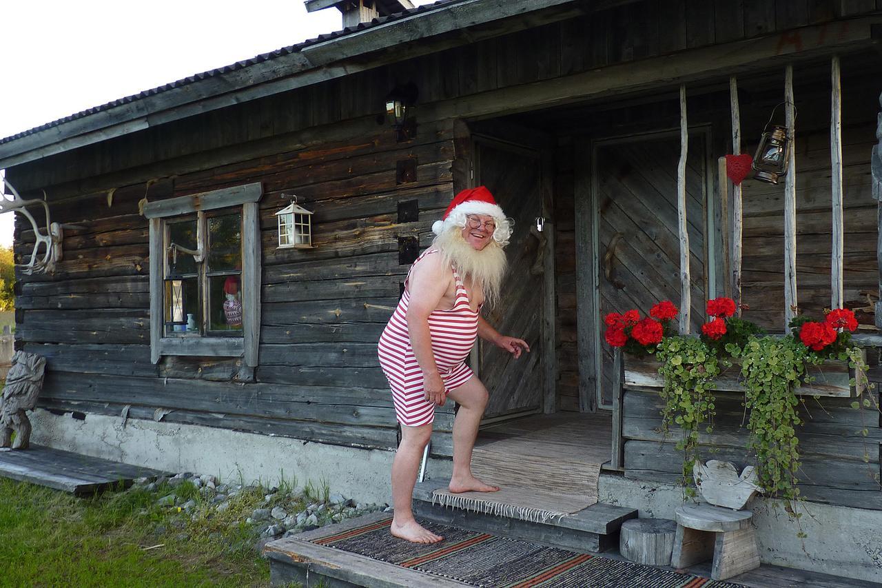 Elves Village Hotel Köngäs Extérieur photo