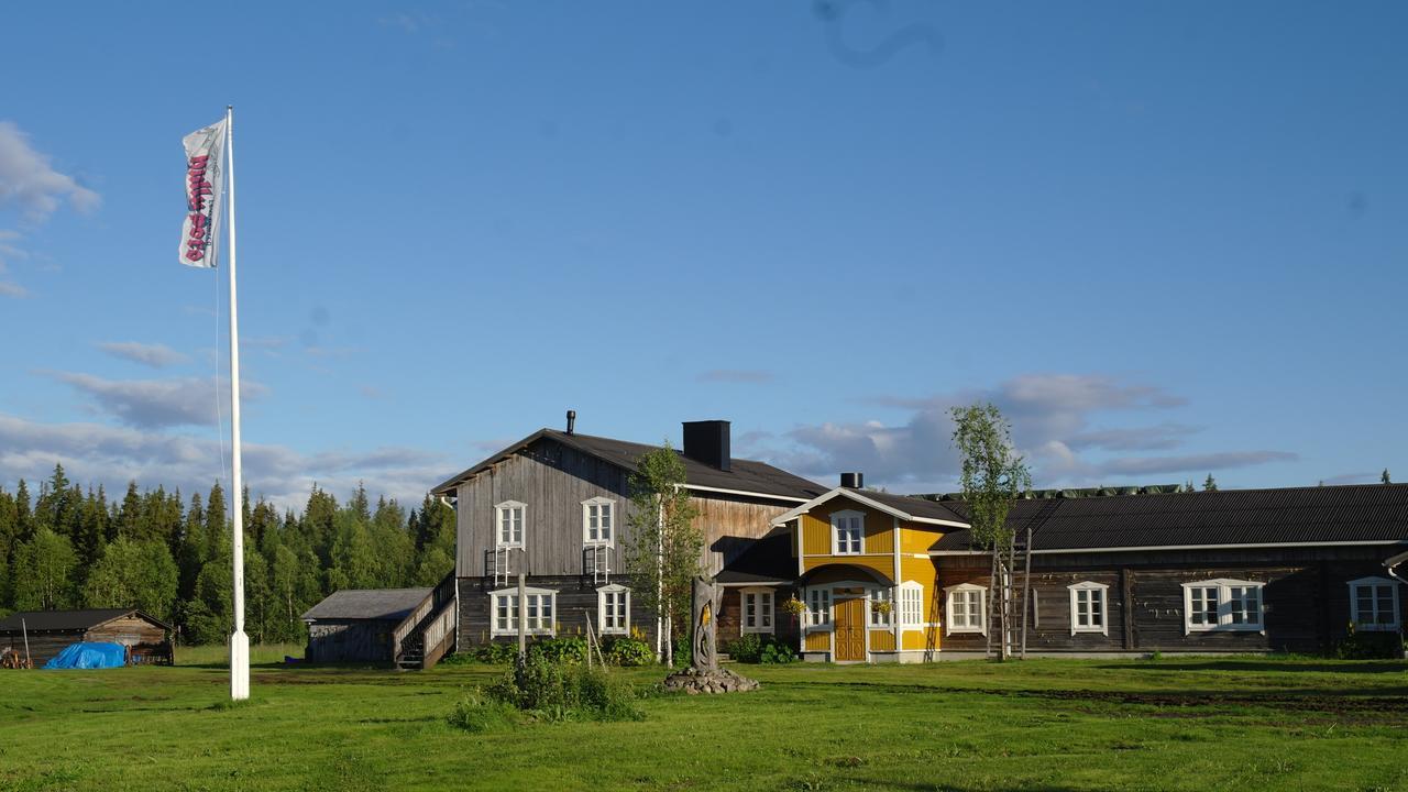 Elves Village Hotel Köngäs Extérieur photo