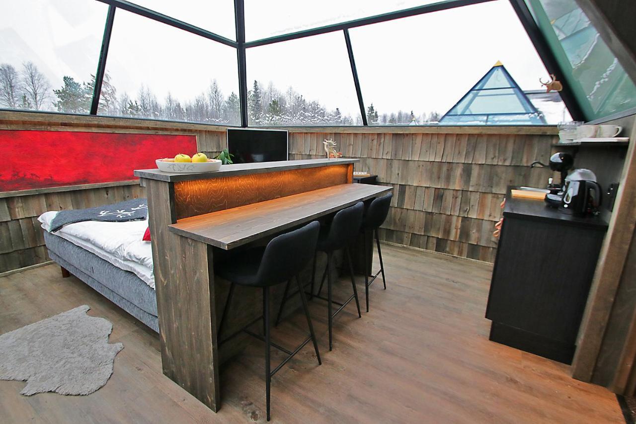 Elves Village Hotel Köngäs Extérieur photo
